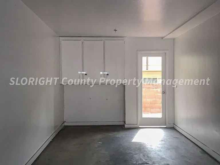 1185 E Foothill Blvd #3 — Photo 29