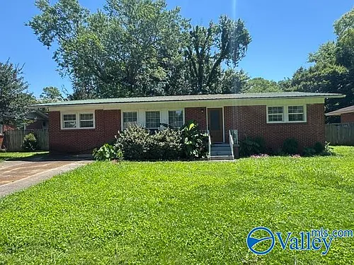 412 Ewing St NW Photo 1