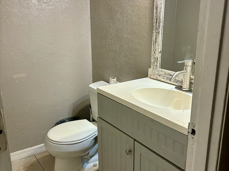 938 W Millard Ct — Photo 6