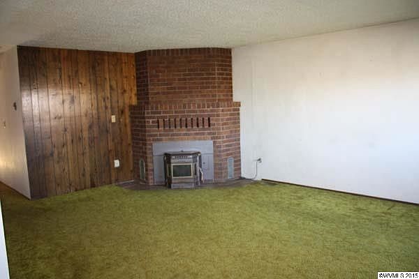 2nd image of 1428 Applegate St