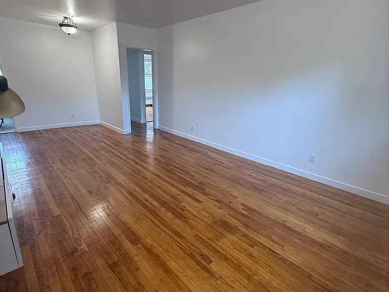 35 Winchester Ave #1B — Photo 11