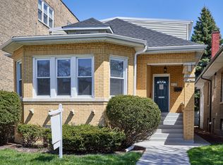 6529 N Fairfield Ave, Chicago, IL 60645