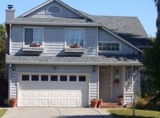 345 Ridgecrest Cir, Suisun City, CA 94585