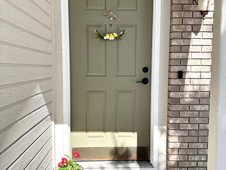 4212 Flatiron Ct — Photo 3