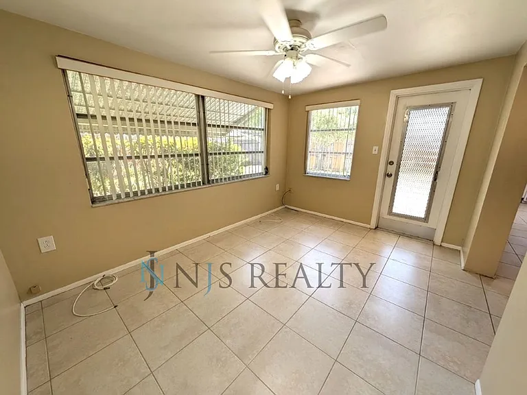 3530 Oxford Dr — Photo 12