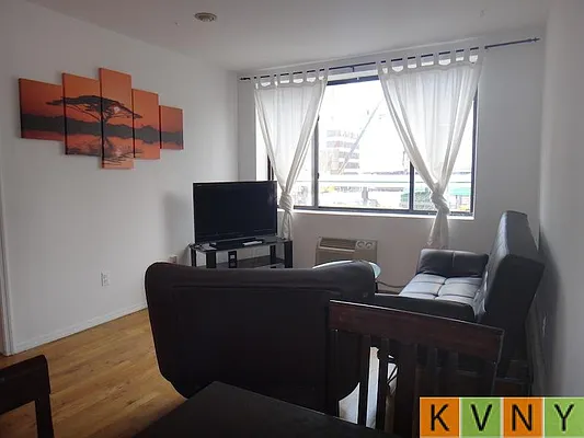 Rented by KVNY Soho | media 55