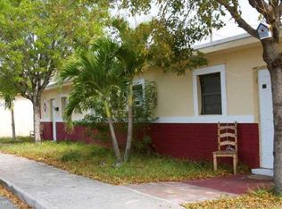 1801 S Douglas St, Lake Worth, FL 33460