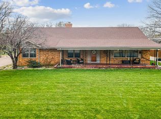 1707 Sunset Dr, Augusta, KS 67010