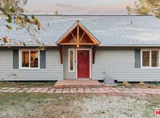 630 Victoria Ln, Sugarloaf, CA 92386