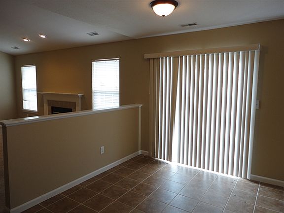 5th image of 17340 Pine Wood Ln