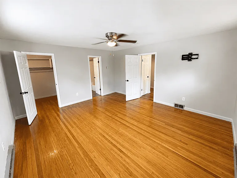 4477 E Centerville Rd — Photo 7