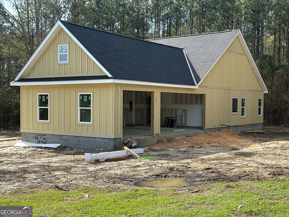 2nd image of 425 Woodridge Ln