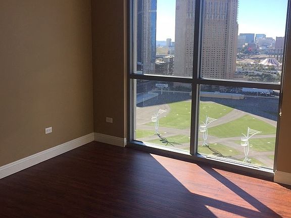 4th image of 200 W Sahara Ave #1902