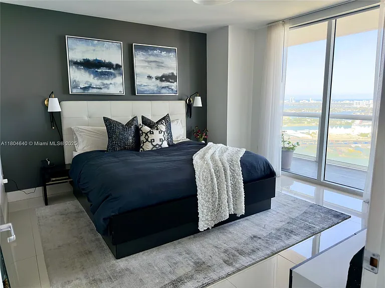 50 Biscayne Blvd #4810 — Photo 9