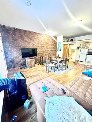 Rented by Oxford Property Group | media 1