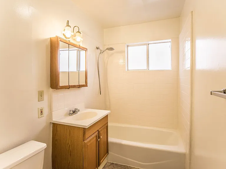 129 S Canon Dr #1 — Photo 8