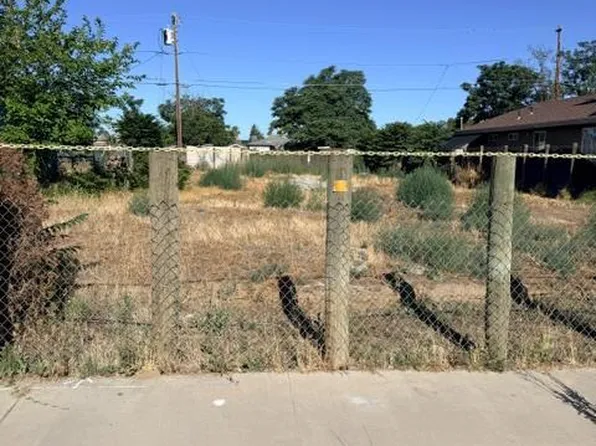 1875 D St, Wasco, CA 93280