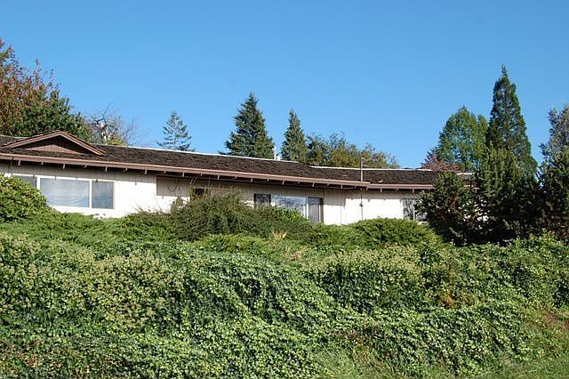 Charming Rambler on Large Lot