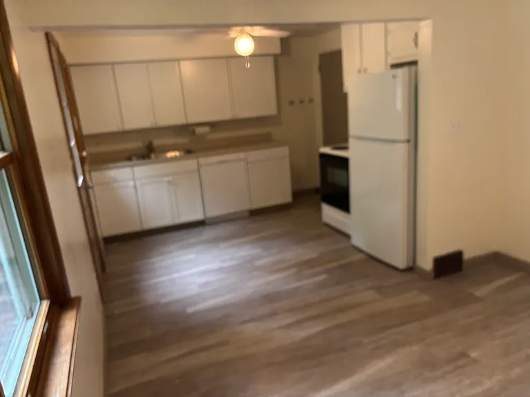 840 Killarney Dr — Photo 1