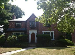 174 Gardner Rd, Brookline, MA 02445