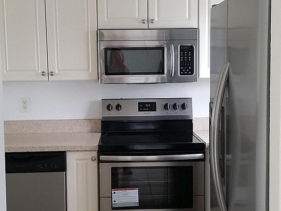 2nd image of 531 Ocean Park Ln Unit 200