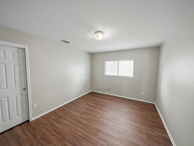 11114 Hillsdale Loop — Photo 31