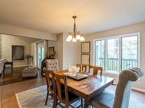 5th image of 10574 Greenbelt Dr