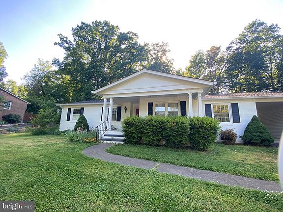 2nd image of 2 Barksdale Ct