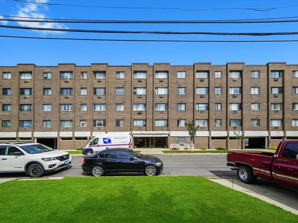 7650 W Altgeld St APT 306, Elmwood Park, IL 60707