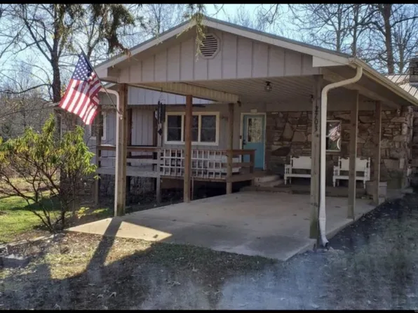 2703 Sycamore Creek Cir, Mammoth Spring, AR 72554