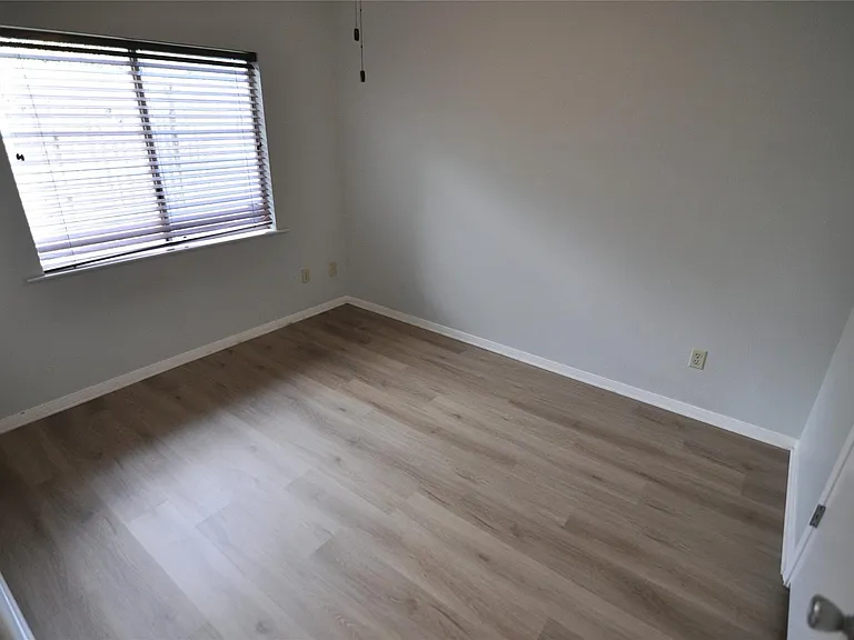 602 Timbergrove Ct — Photo 6