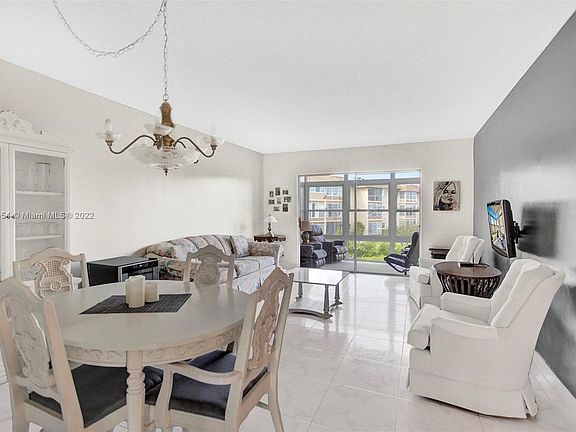 4th image of 4805 NW 35th St APT 504