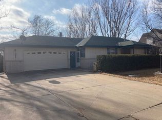 321 E 1st St, Hickman, NE 68372