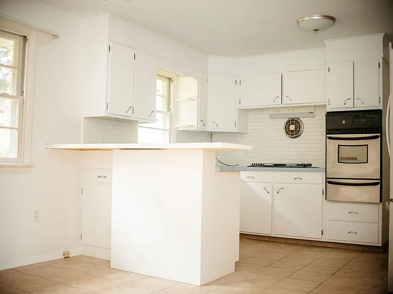 425 Spring Dr — Photo 13
