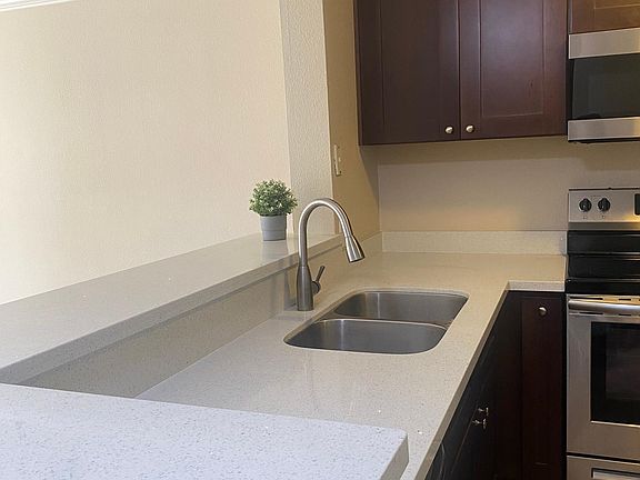 3rd image of 8889 Caminito Plaza Centro #7300