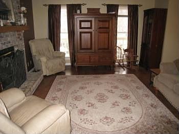 4th image of 23 Brookdale Ct