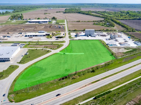 4220 Gifford Rd, Council Bluffs, IA 51501