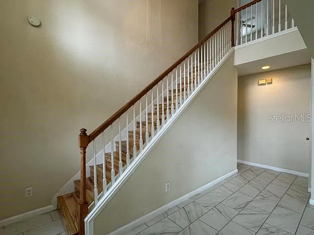 4 bed, 2.5 bath, 2143 sqft, $2,850 — Photo 3