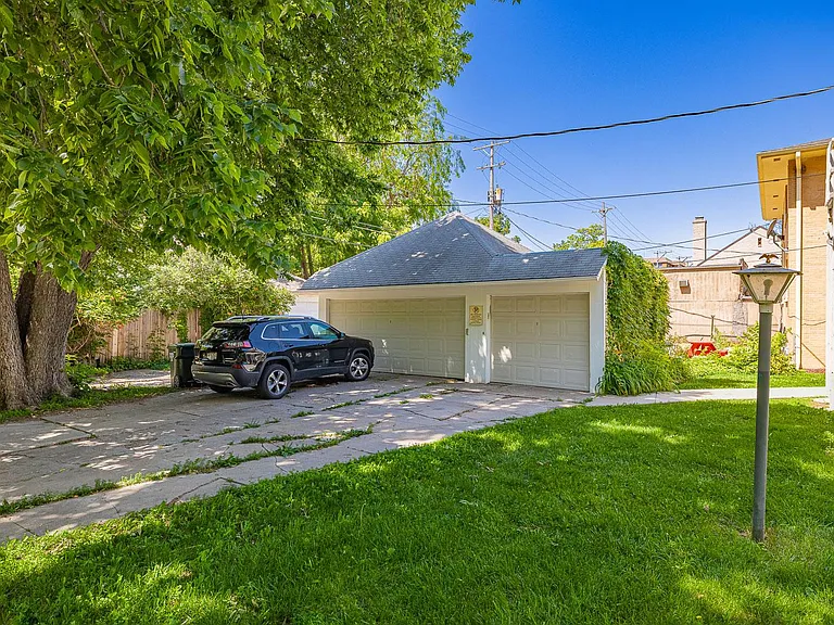 1745 E St #3 — Photo 31