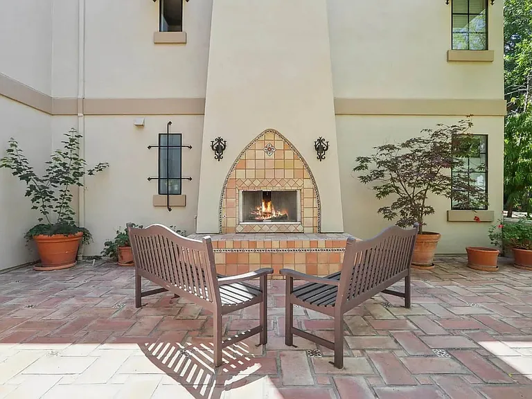 633 Elm St #102 — Photo 6