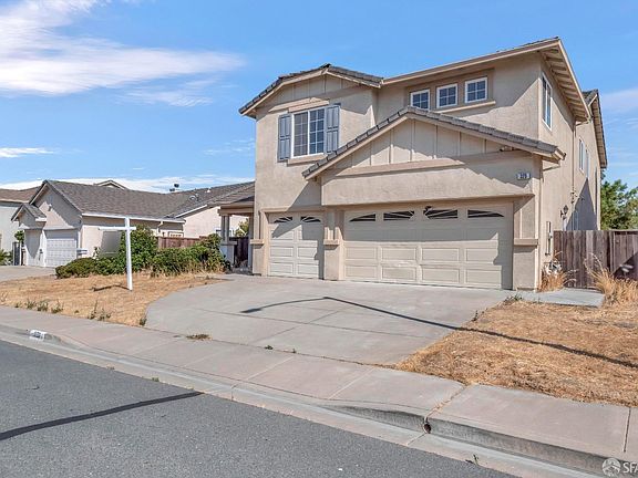 2nd image of 320 Whispering Oaks Ct