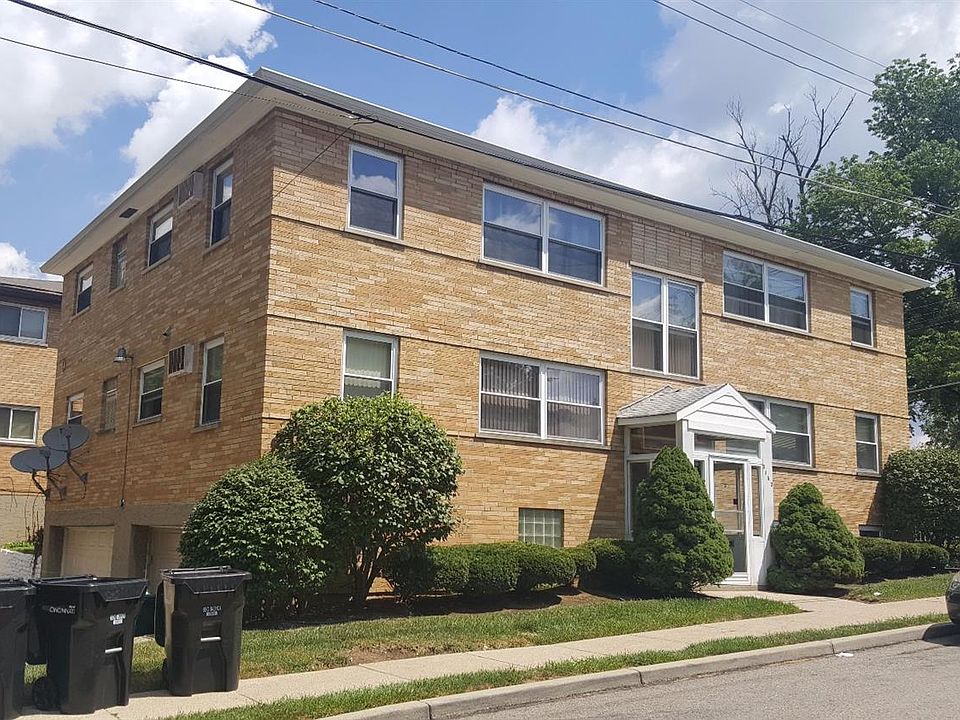 2nd image of 3160 Schubert Ave