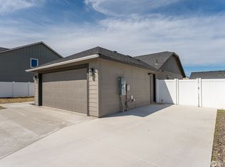4256 W Wood Ct, Moses Lake, WA 98837