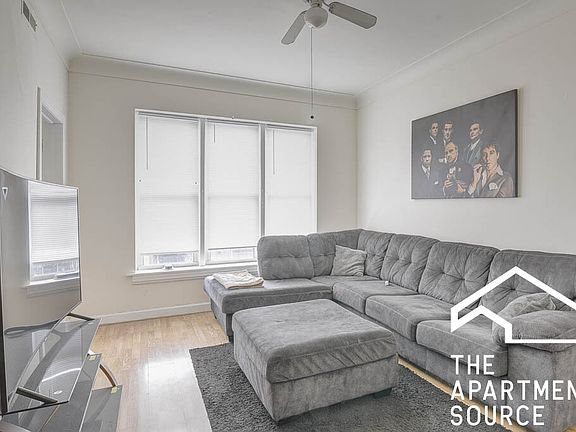2nd image of 3040 N Ashland Ave #3