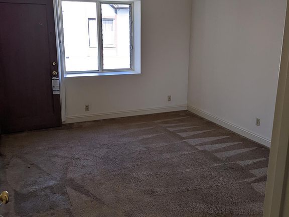 3rd image of 321 N Palm Ave APT D