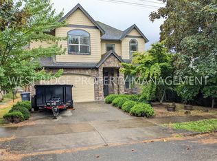 1828 SE Main St, Portland, OR 97214
