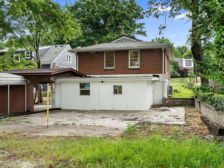 1036 Seymour Ave #A — Photo 32