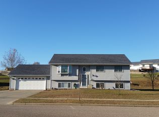 132 Thomas Rd, Reedsburg, WI 53959