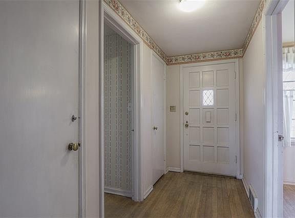 4th image of 7228 Canterbury St