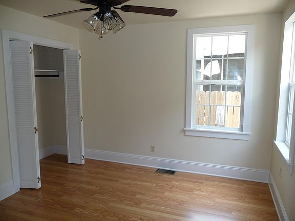 5th image of 1808 Hillary St